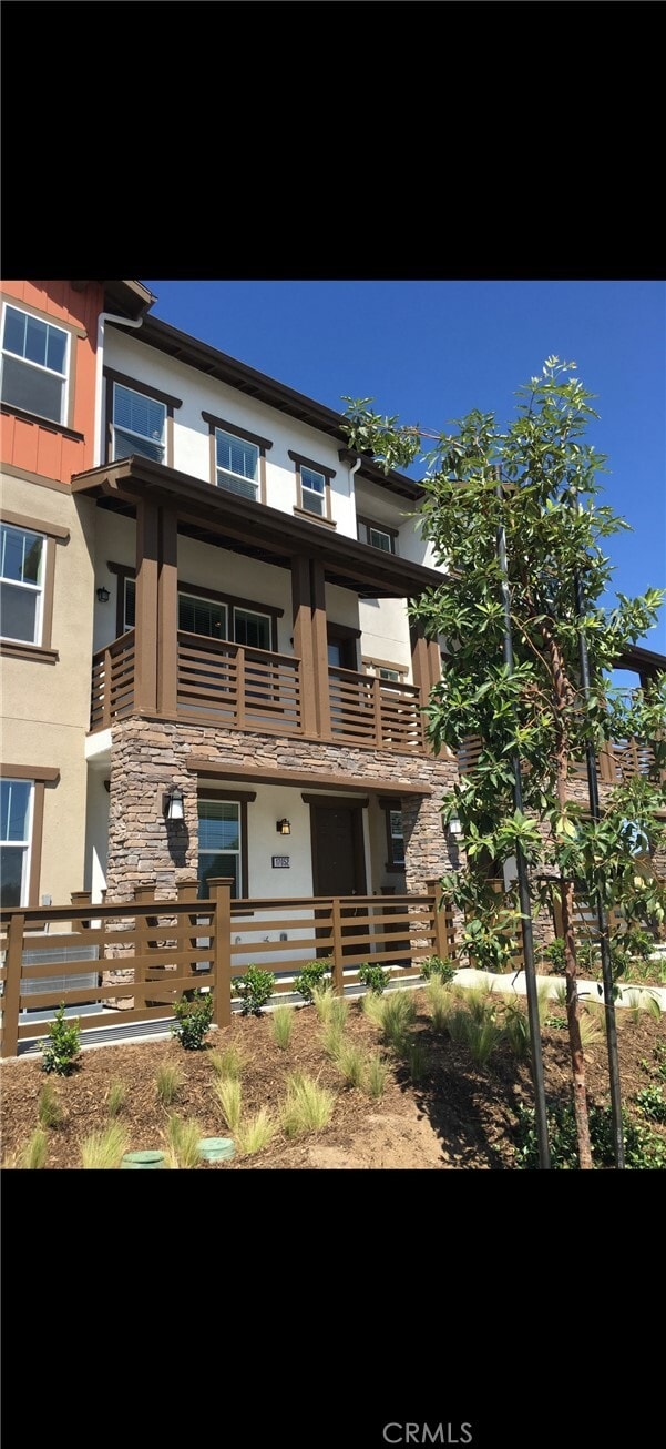 Building Photo - 17052 Independence Way