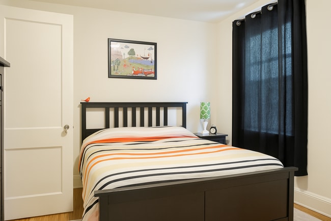 Building Photo - Bright 1-Bed in Brighton | Heat & Hot Wate...