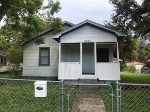 Building Photo - 3527 3rd Ave N