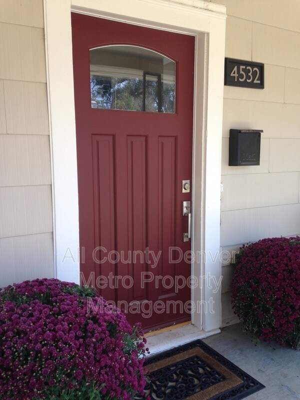 Foto del edificio - 4532 Eliot St