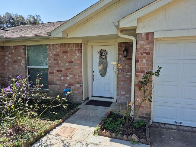 Foto del edificio - 15619 Echo Canyon Dr
