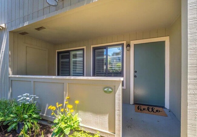 Foto del edificio - 820 Casanova Ave