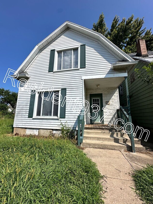 Foto principal - 2 Bed 2 Bath home