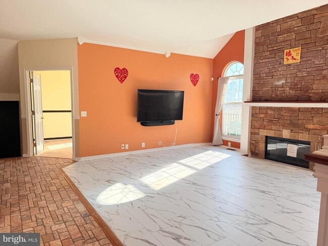 Foto del edificio - 15 Moonlight Ct