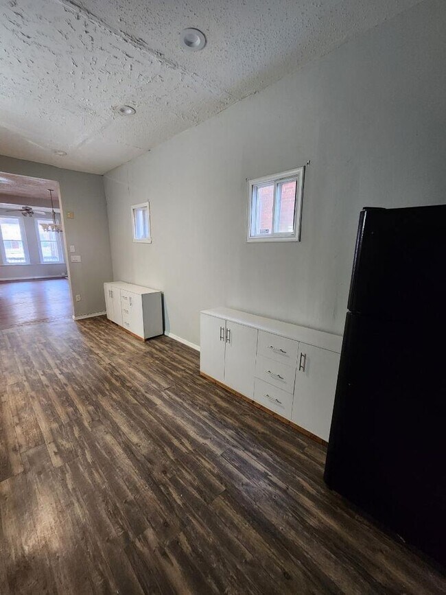 Foto del edificio - Pet Friendly 5 Bedroom Home in York!