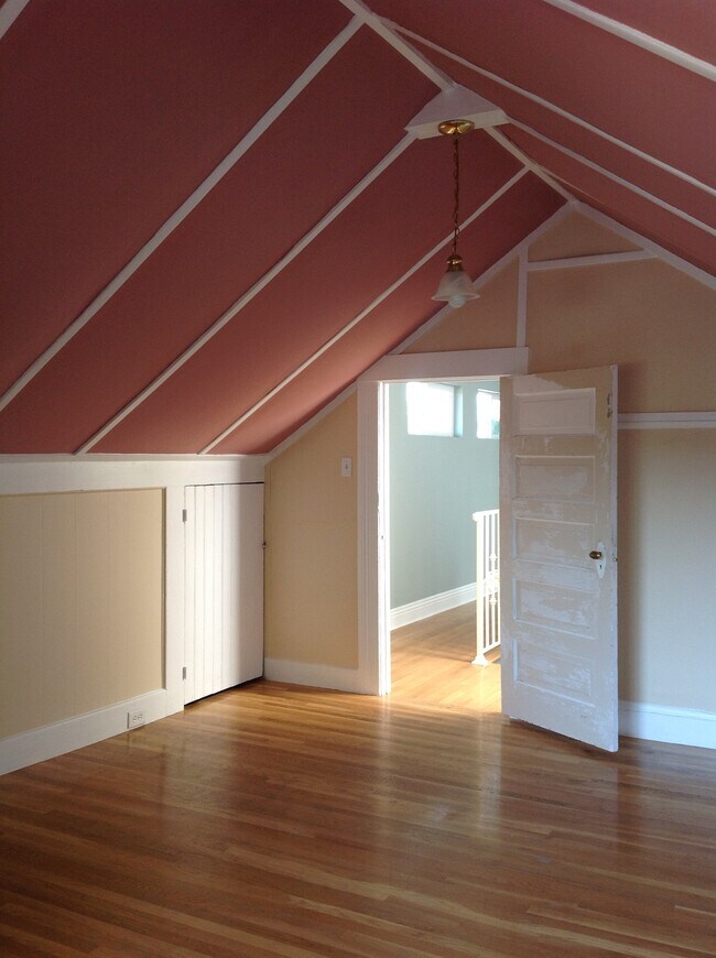 211 Santa Clara Ave Unit Apt. 2, Oakland, CA 94610 Apartments in