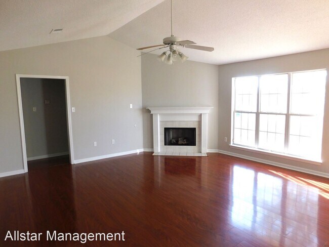 Foto del edificio - 5 br, 2 bath House - 2573 Baird Drive