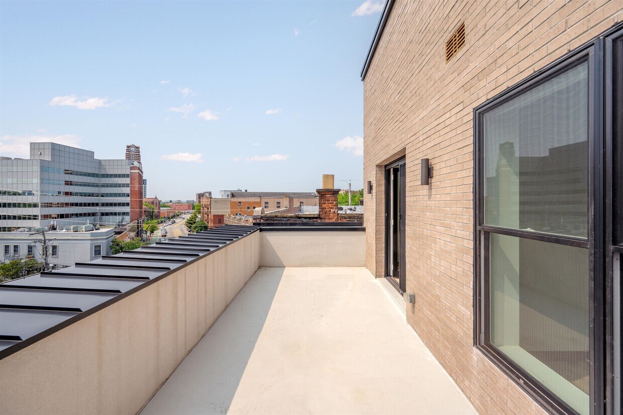 Foto principal - 857 Bergen Ave