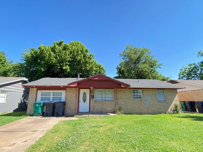 Building Photo - 3309 SW 19th St