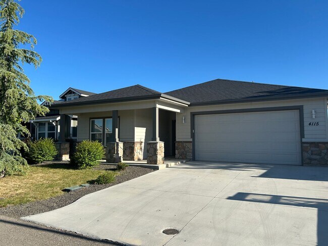 Foto del edificio - Beautiful Modern 3 Bedroom 2 Bathroom Home