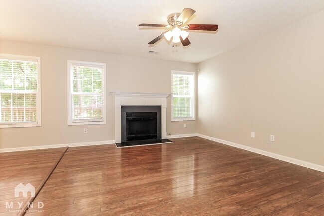 Foto del edificio - 279 Bainbridge Cir