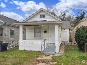 Building Photo - 2717 1/2 Rodman St