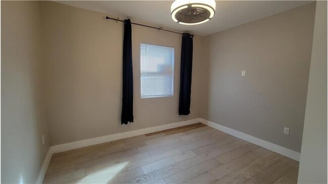 Foto del edificio - 512 NW 15th Terrace