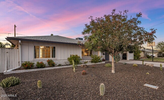 Foto del edificio - 6708 E Monte Vista Rd