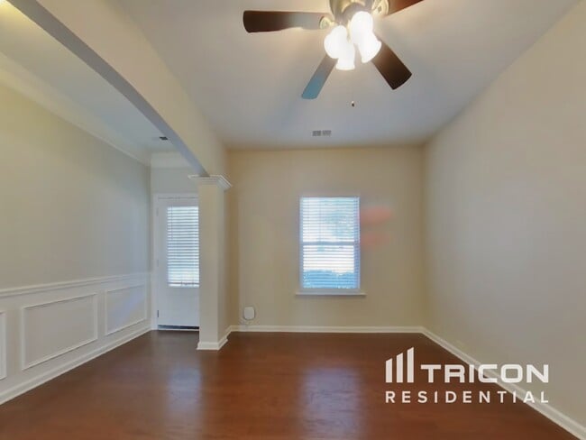 Building Photo - 147 Cherokee Reserve Cir