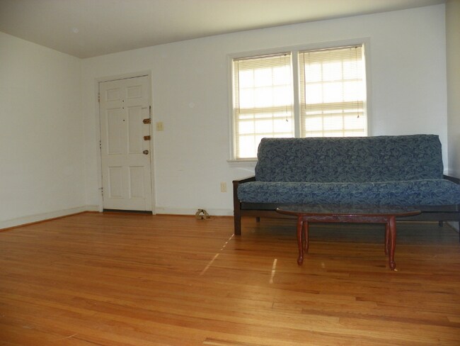 Building Photo - 5020 Berwyn Rd
