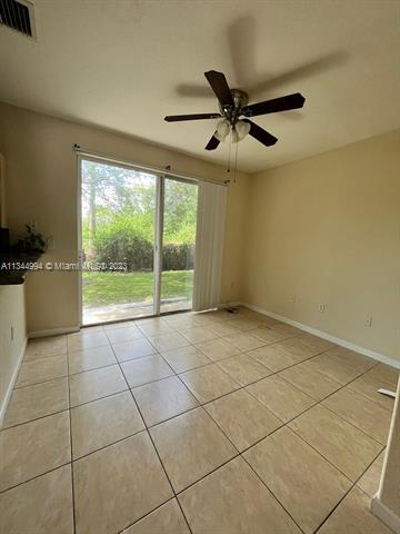 Building Photo - 1475 SE 24th Ct