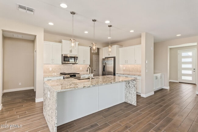 Building Photo - 39801 N Trajen Pl