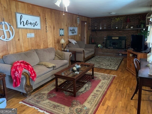 Foto del edificio - 6815 Duncan Rd