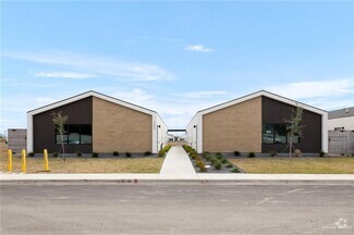 Building Photo - 2609 Woodpecker Rd
