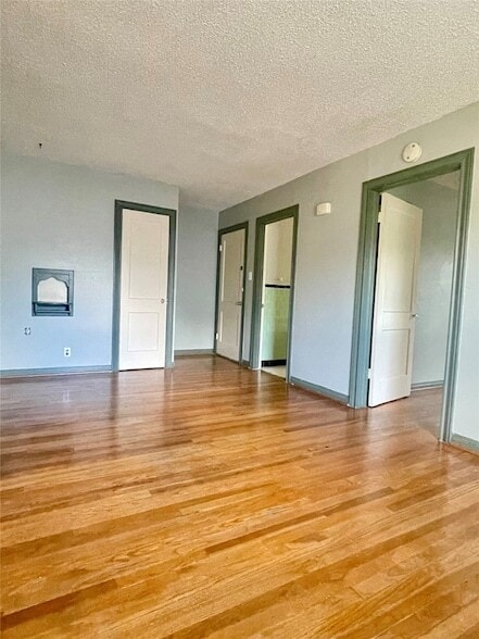 Building Photo - 1502 Elmen St