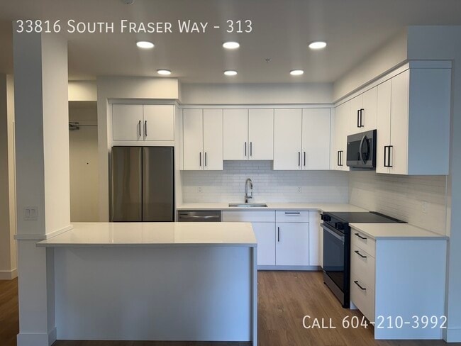 Building Photo - Brand New 2 Bed + Den Condo with Large Patio