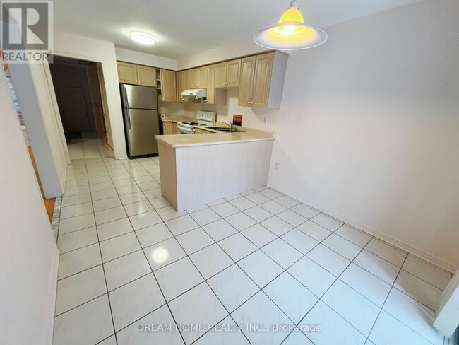 Photo du bâtiment - 79 Cairncross Crescent