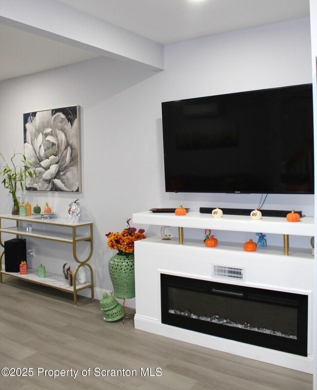 Foto del edificio - 260 E Broad St