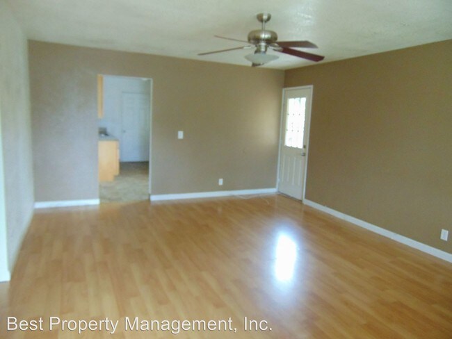 Building Photo - 3 br, 1 bath House - 3532 Madeira Way