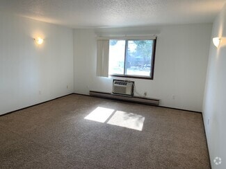 Building Photo - 4404 Markle Rd