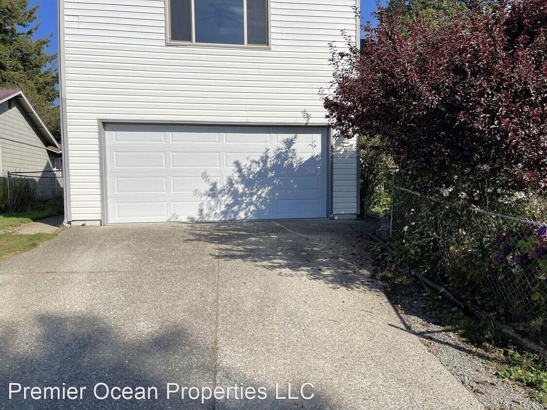 4 br, 2 bath House 17305 Blueberry Dr. House Rental in Brookings