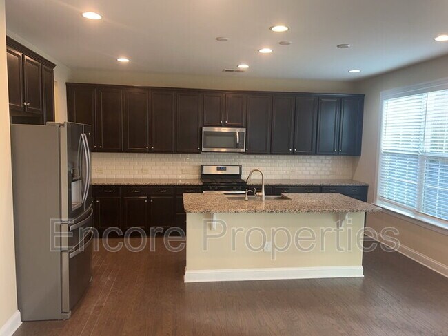 Foto del edificio - 456 Morgan Ridge Rd