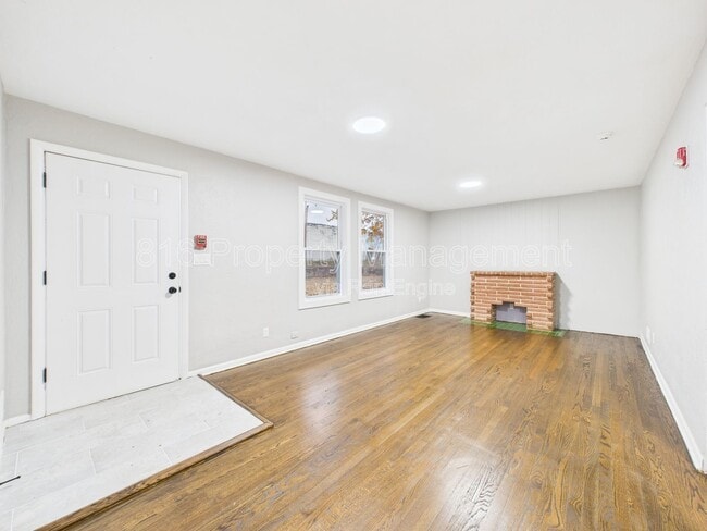 Foto del edificio - 7560 Prospect Ave