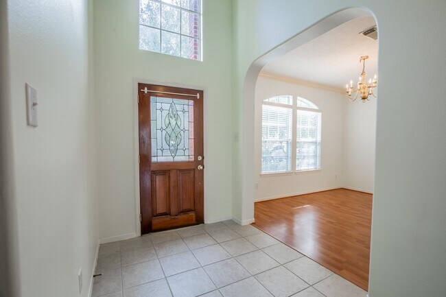 Foto del edificio - 4823 Zachary Ln