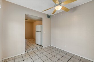 Building Photo - 3928 Torsby Pl
