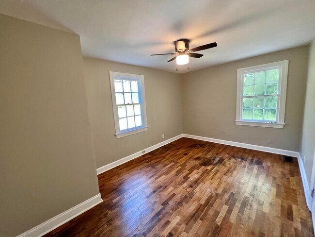 Foto del edificio - 515 Greenville St