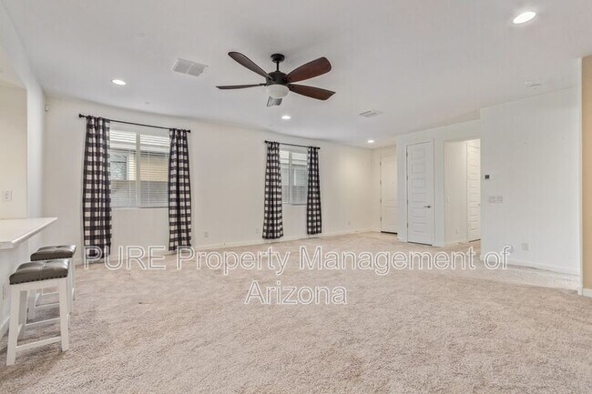 Building Photo - 16404 W Questa Dr