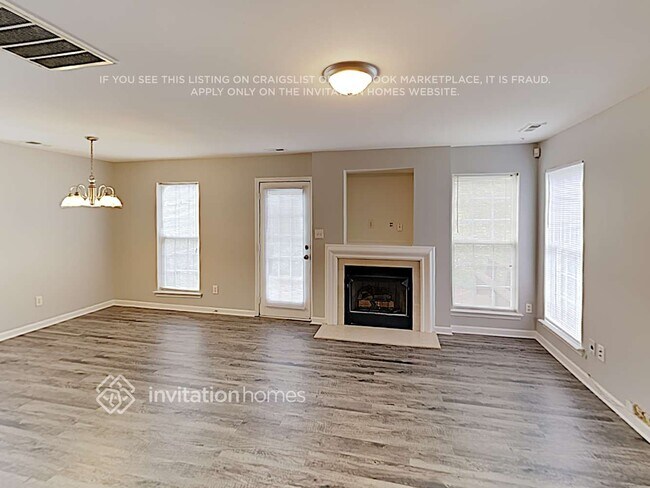 Foto del edificio - 101 Sweetbriar Ct
