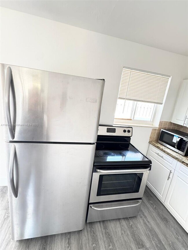 Foto del edificio - 231 SW 15th St