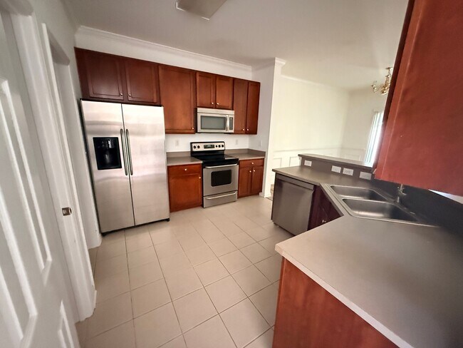 Foto del edificio - 8742 Appledale Dr
