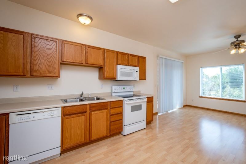 29 Redtail Bend, Coralville, IA 52241 Condo for Rent in Coralville