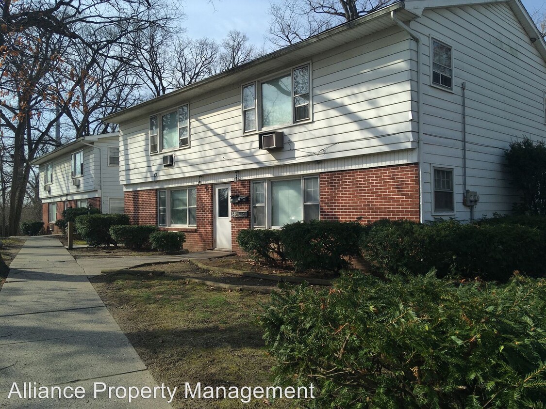 Primary Photo - 404 Dunnwood Dr