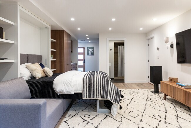 Foto del edificio - 1056 Park Ln