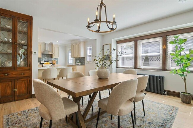 Foto del edificio - 206 Lakeview Ave