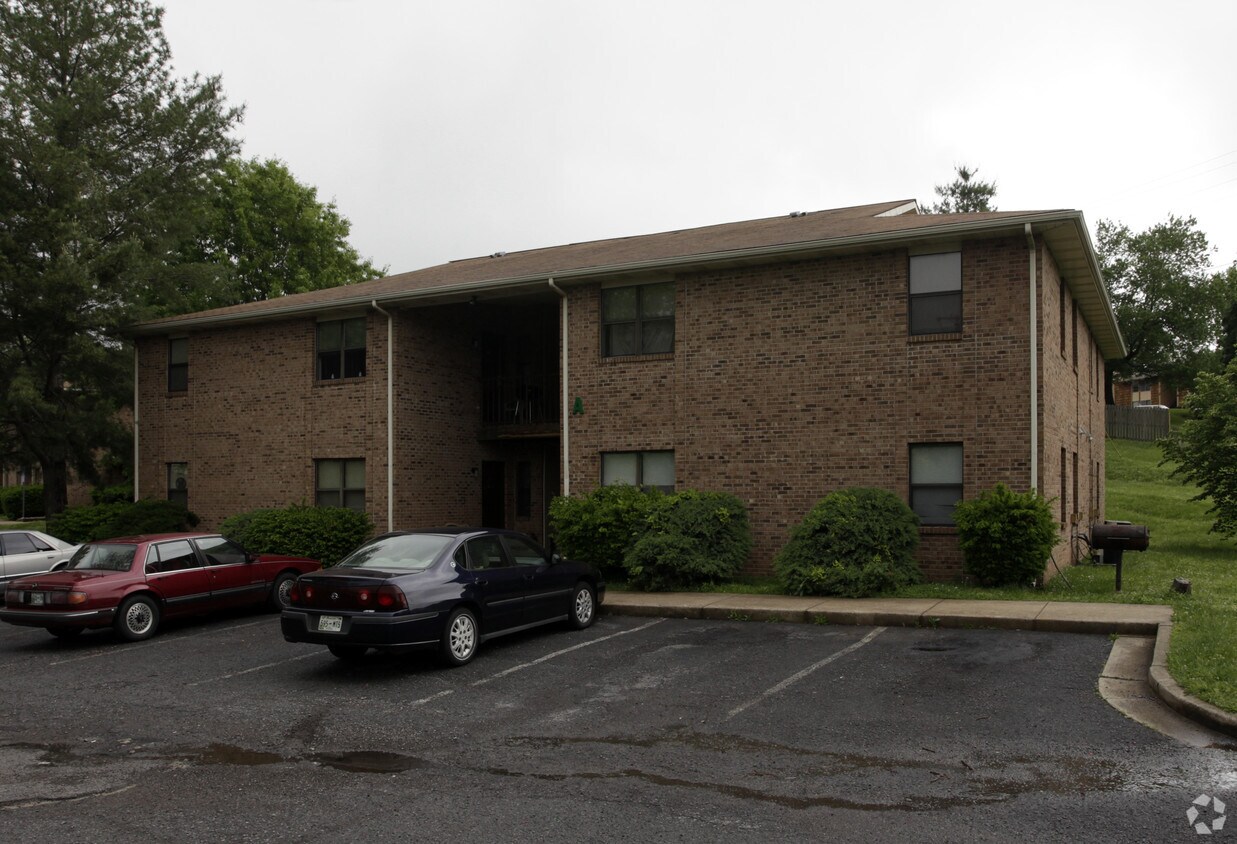Primary Photo - 108 Blurton Dr