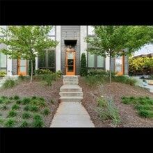 Building Photo - 439 Parkway Dr NE