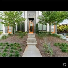 Building Photo - 439 Parkway Dr NE