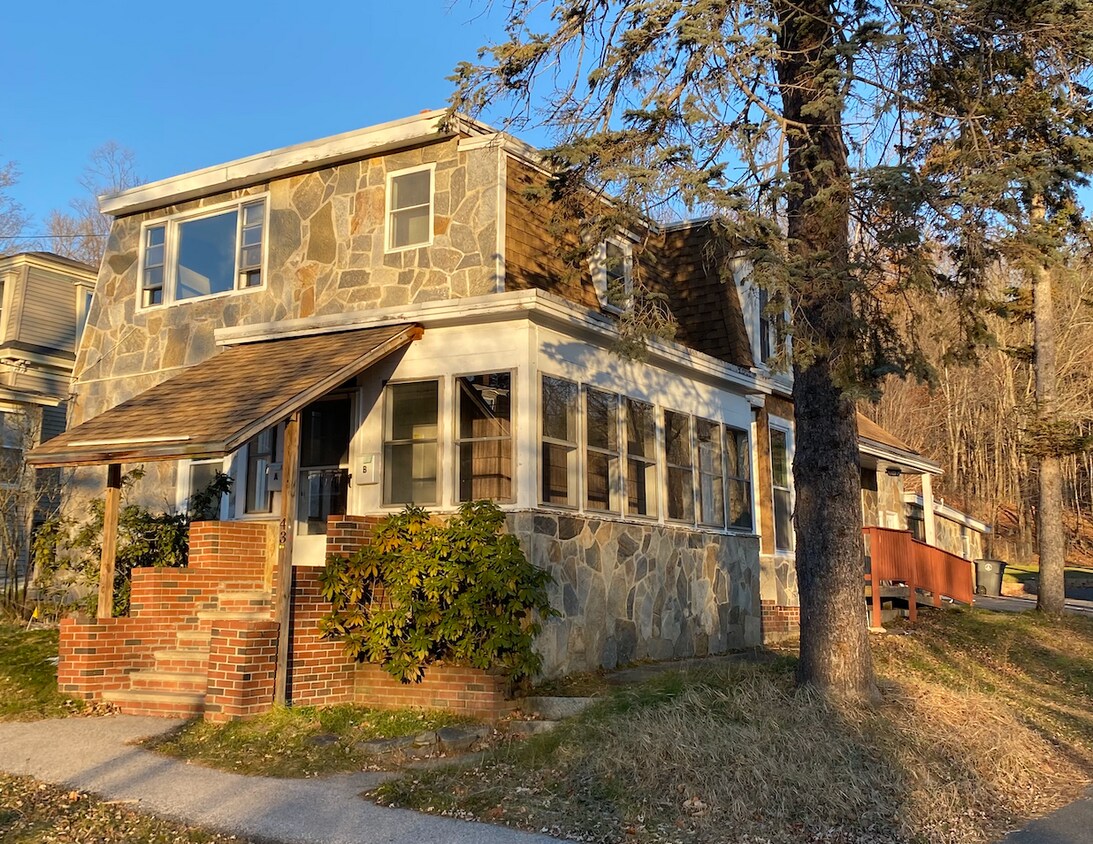 43 Broadway Unit A, Pembroke, NH 03275 Apartments in Pembroke, NH