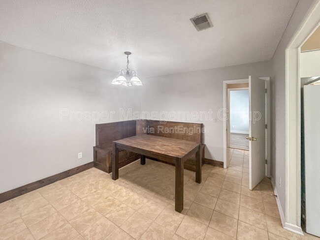 Building Photo - 8108 Halifax Way