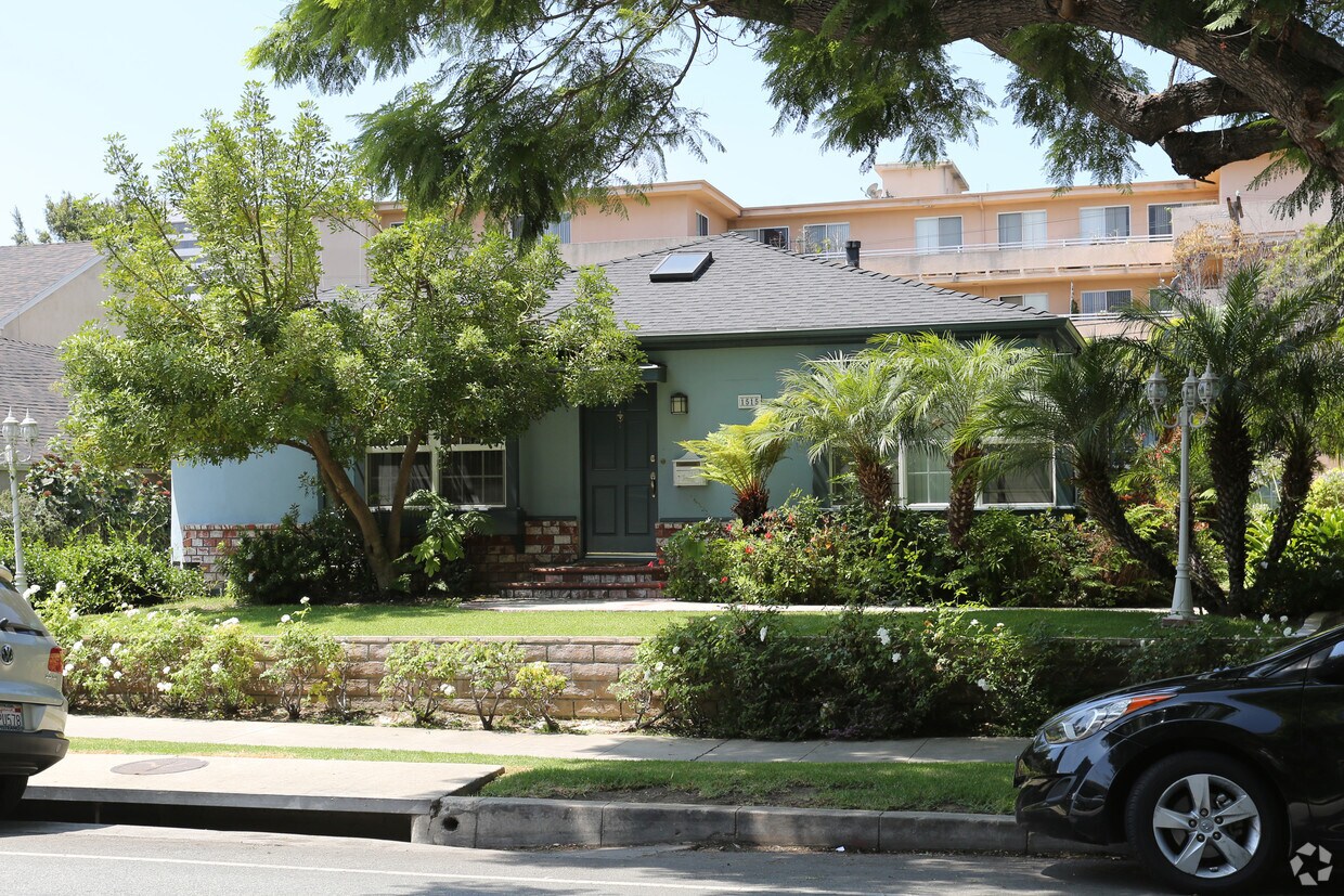 Building Photo - 1515 Veteran Ave